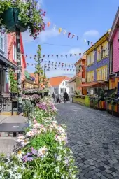 Farbenfrohe Fargegaten in der Altstadt von Stavanger